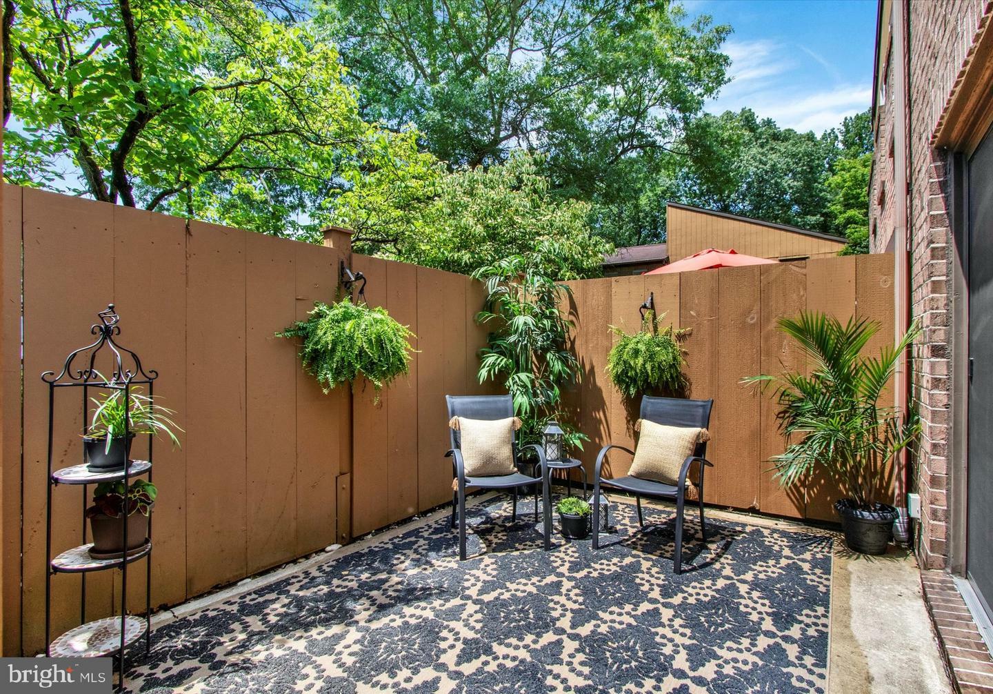 Property Photo:  33 Pinehurst Court  PA 19607 