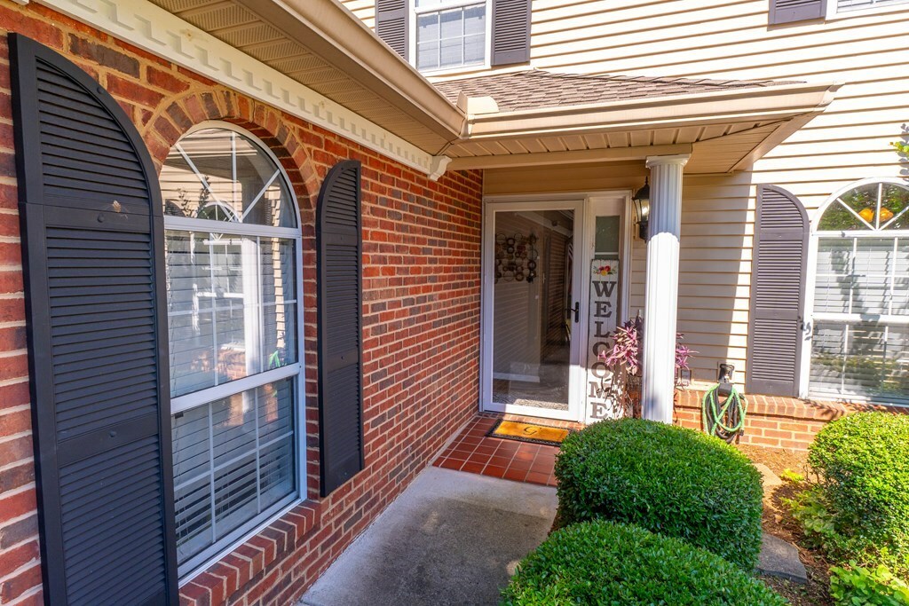 Property Photo: 1699 Burnt Oak Drive GA 30721
