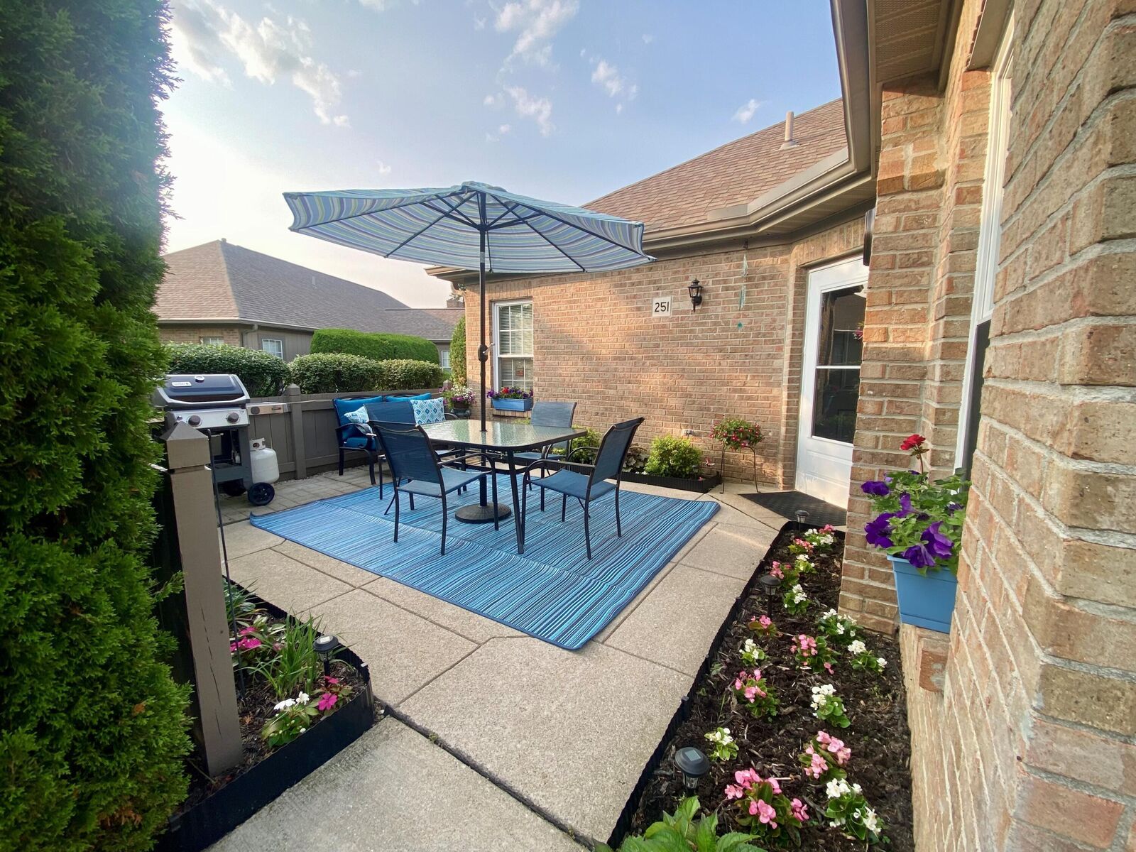 Property Photo: 251 Windemere Circle OH 43082