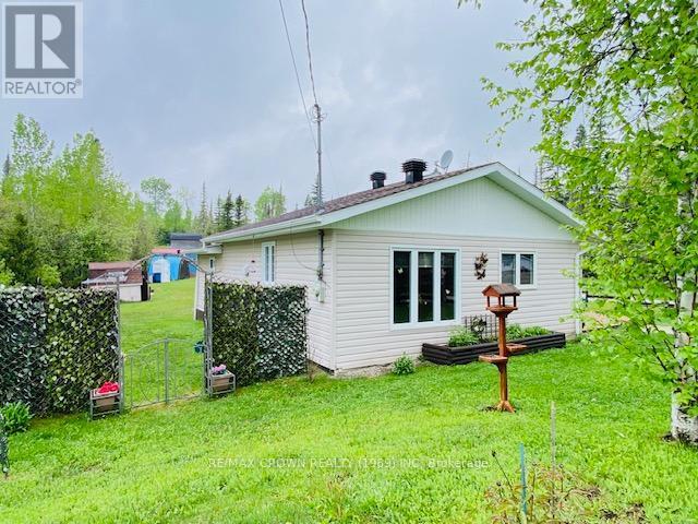 Property Photo: 1142 Fantham Road ON P0L 1G0