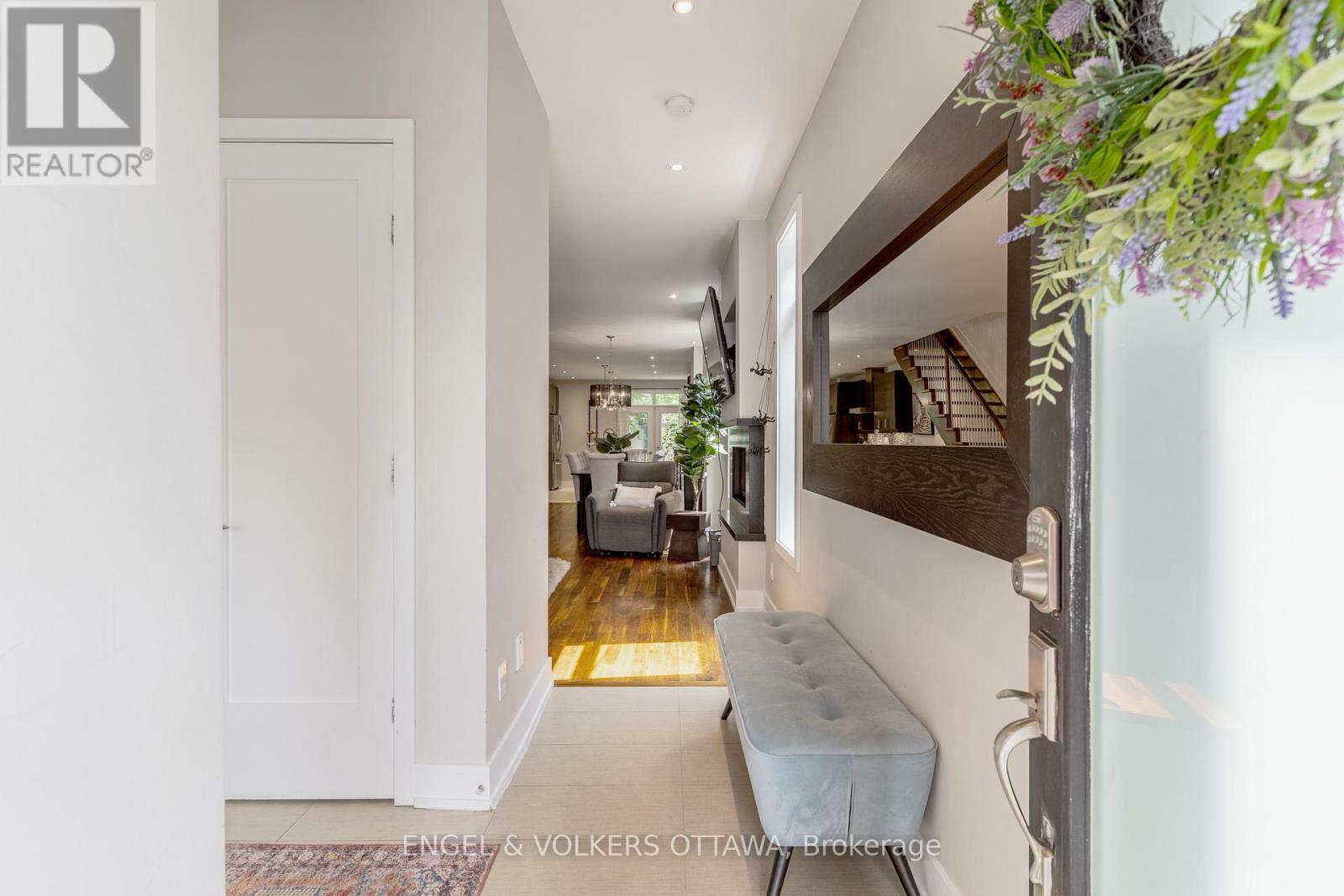 Property Photo: 82 Pretoria Avenue ON K1S 1W9