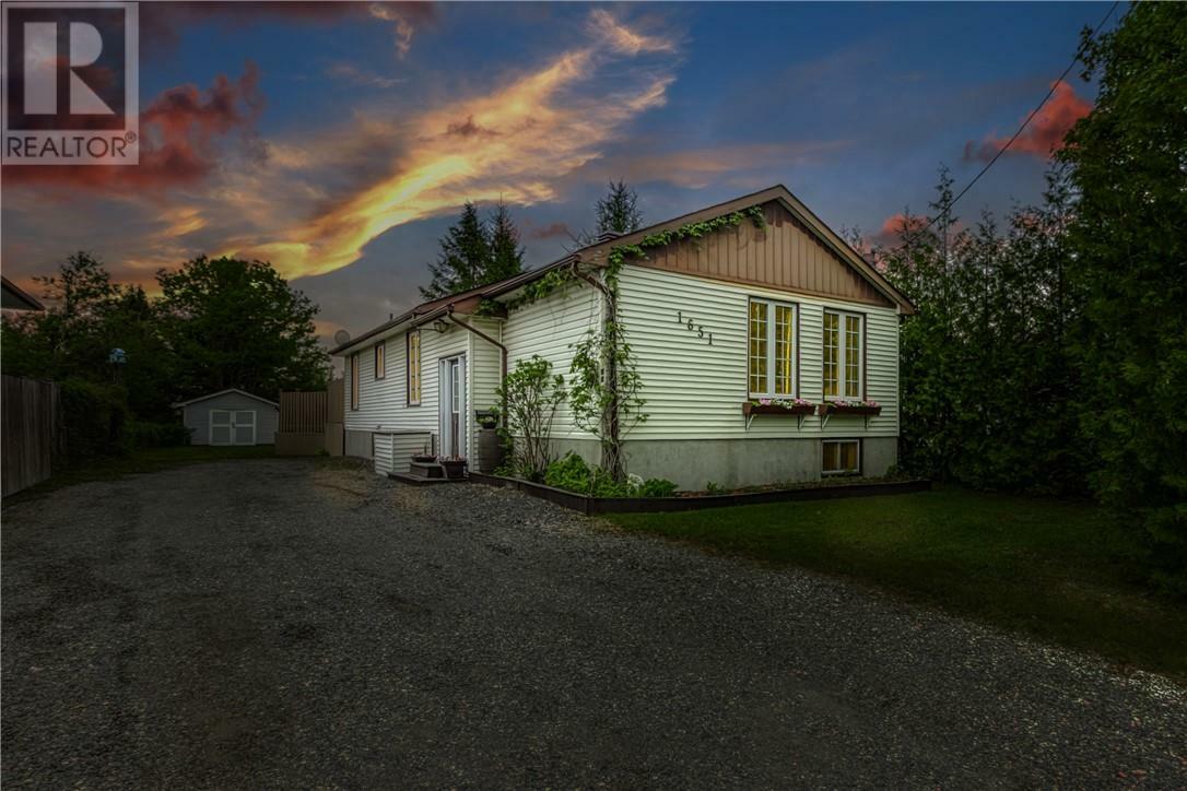 1651 Dominion Drive  Hanmer ON P3P 1A1 photo