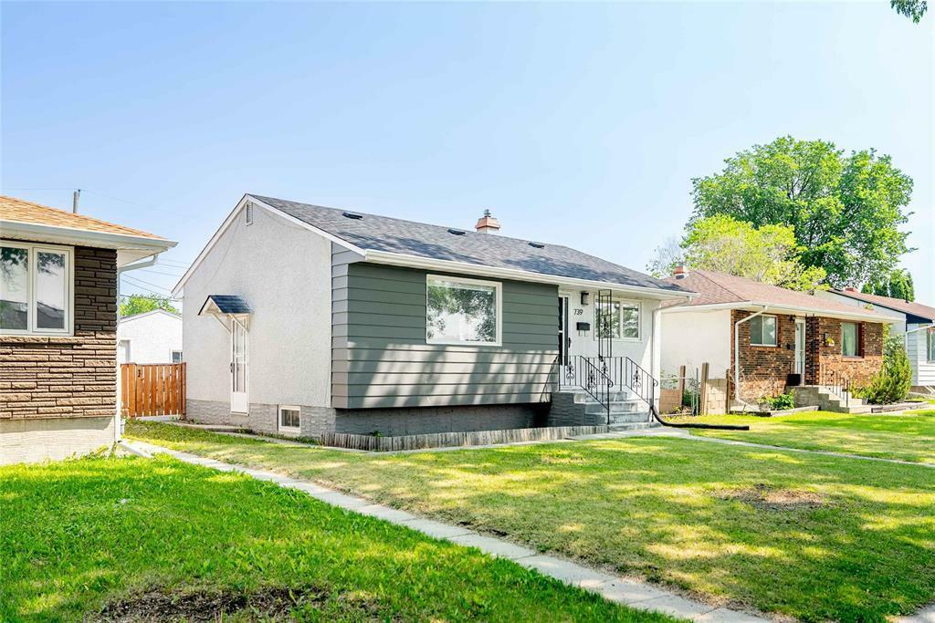 Photo de la propriété: 739 Ravelston Avenue West MB R2C 1W8