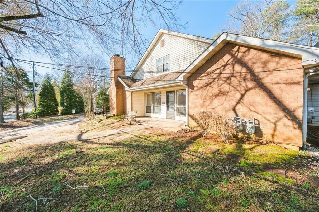 Property Photo:  1258 Minhinette Drive  GA 30075 