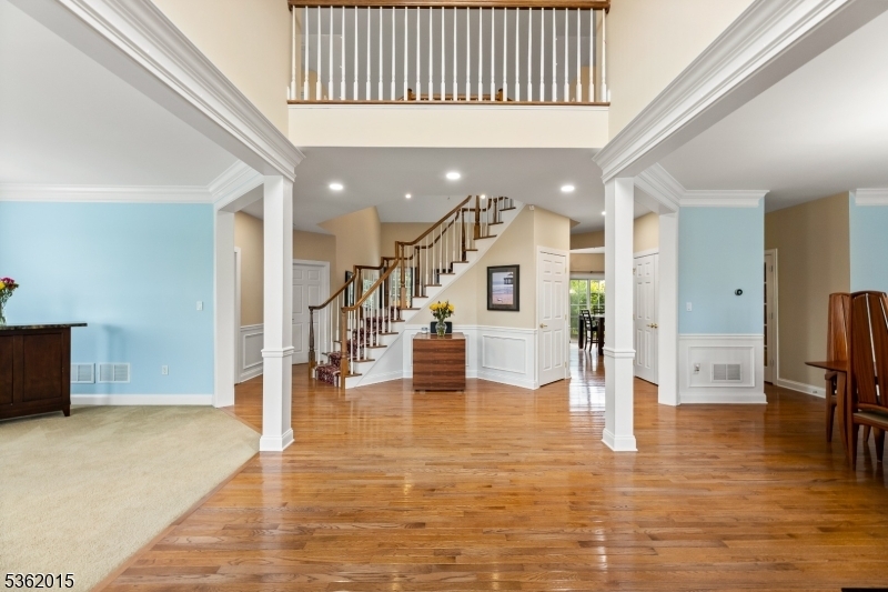 Property Photo: 1 Cottonwood Ct NJ 08809