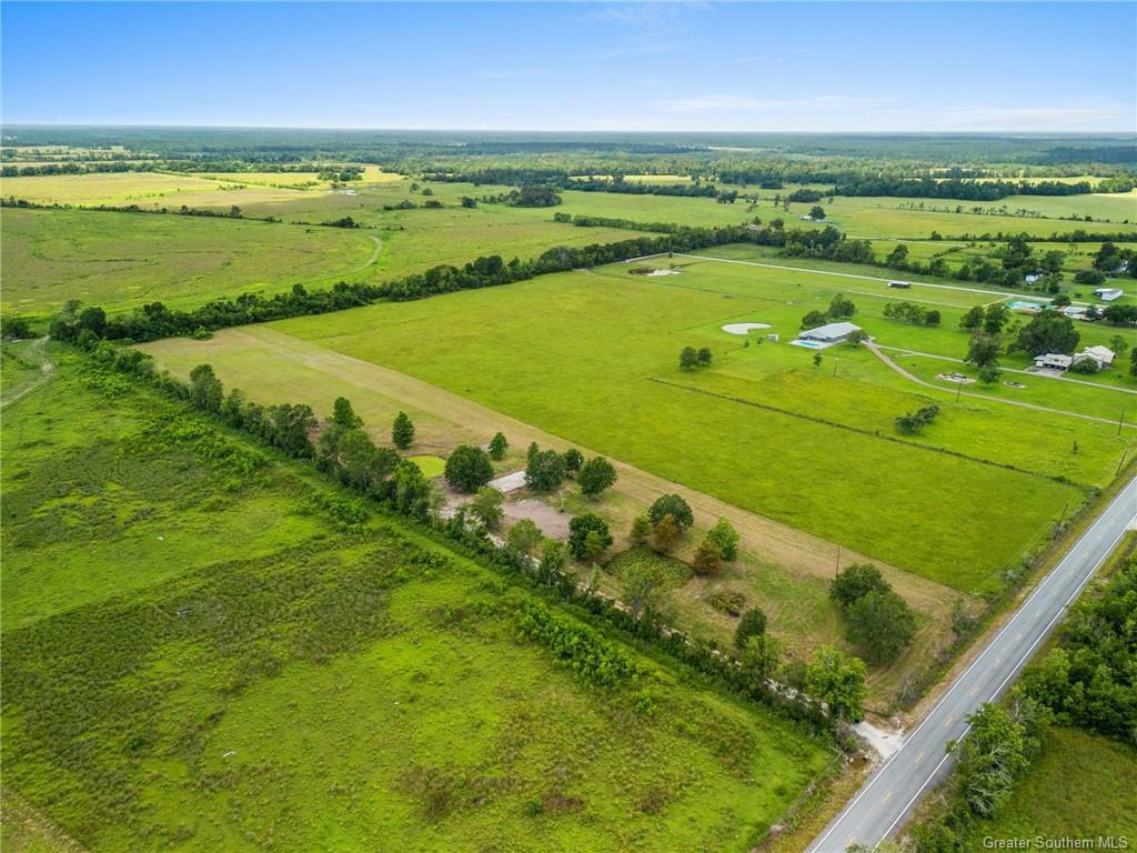 Property Photo: 233 Big Woods Vinton Road LA 70668