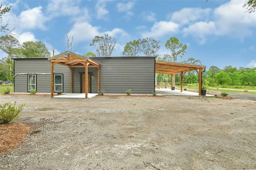 Property Photo: 265 County Road 318 TX 77327