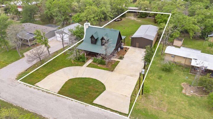 Property Photo:  4706 County Road 415  TX 77879 
