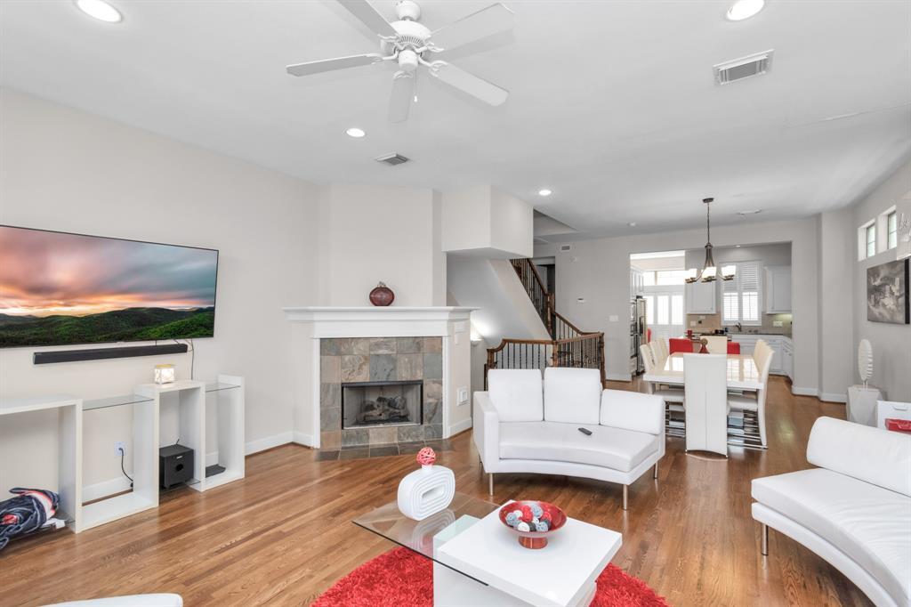 Property Photo: 592 Bomar Street TX 77006