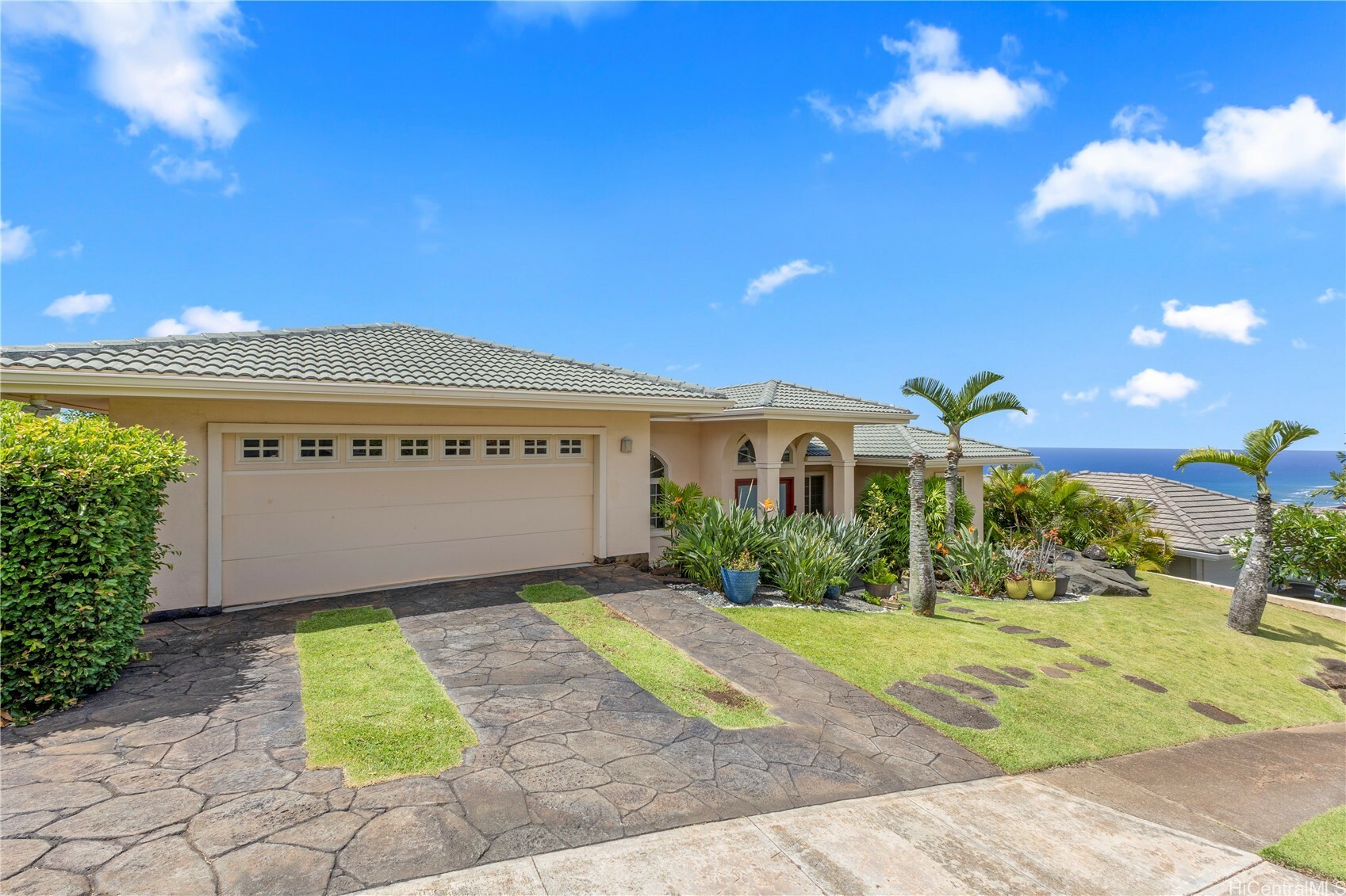Property Photo: 855 Ikena Circle HI 96821