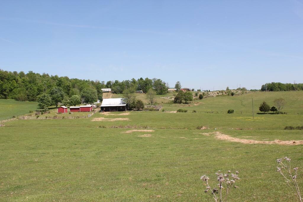 Property Photo: 1013 Richardson Road KY 42544