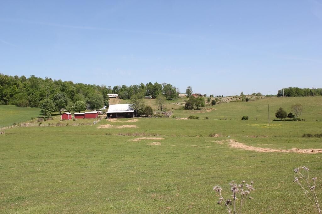 Property Photo: 1013 Richardson Road KY 42544