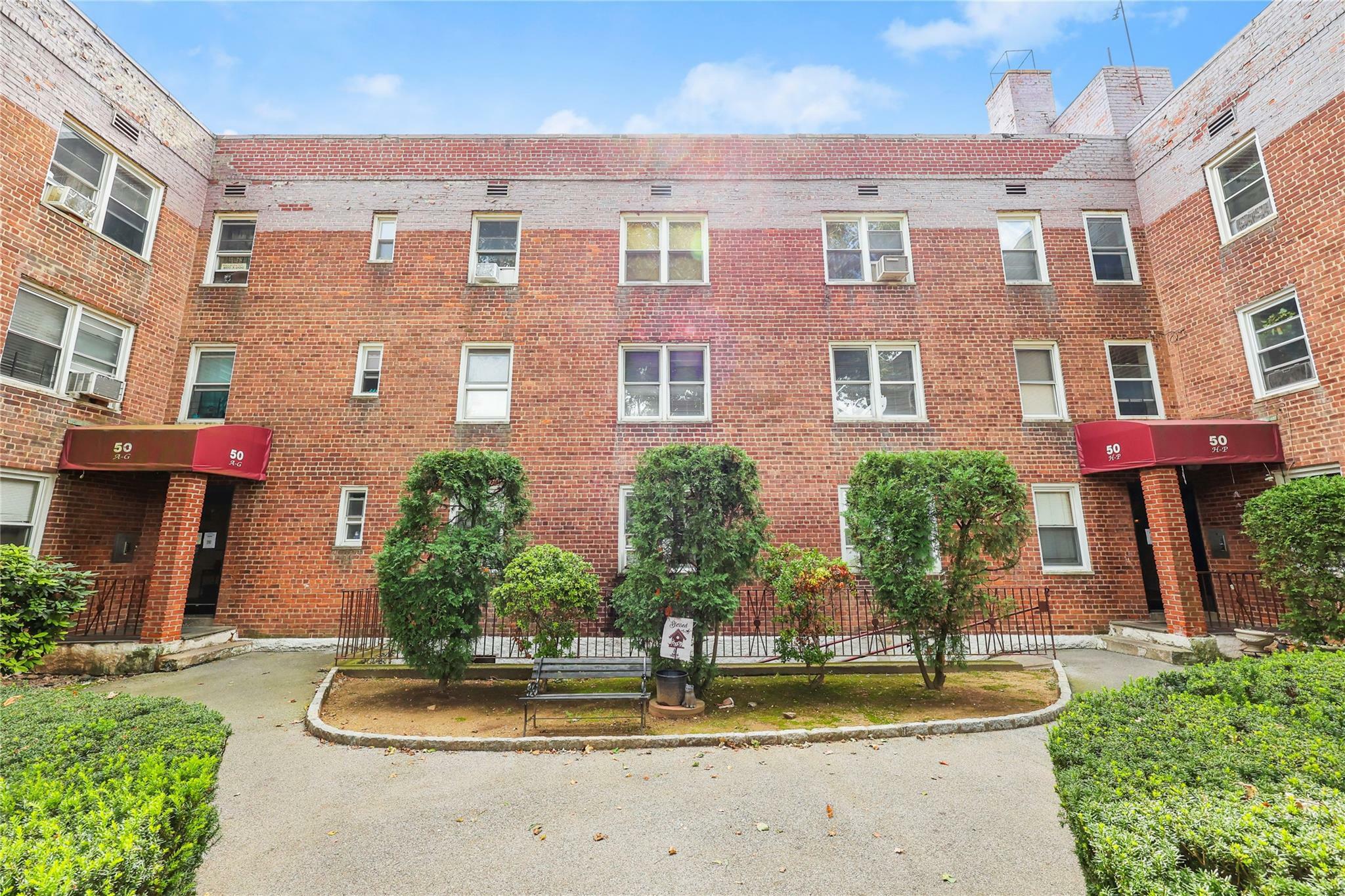 Property Photo: 50 Davenport Avenue 2G NY 10805
