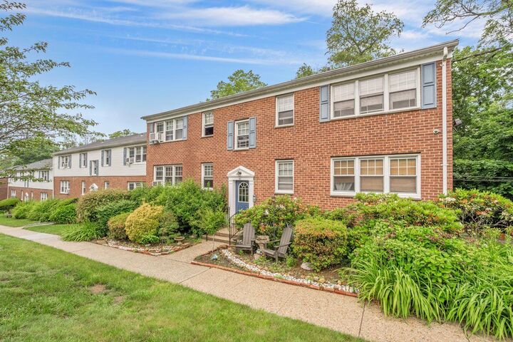 Property Photo: 61 Columbus Ave 1B NY 10604