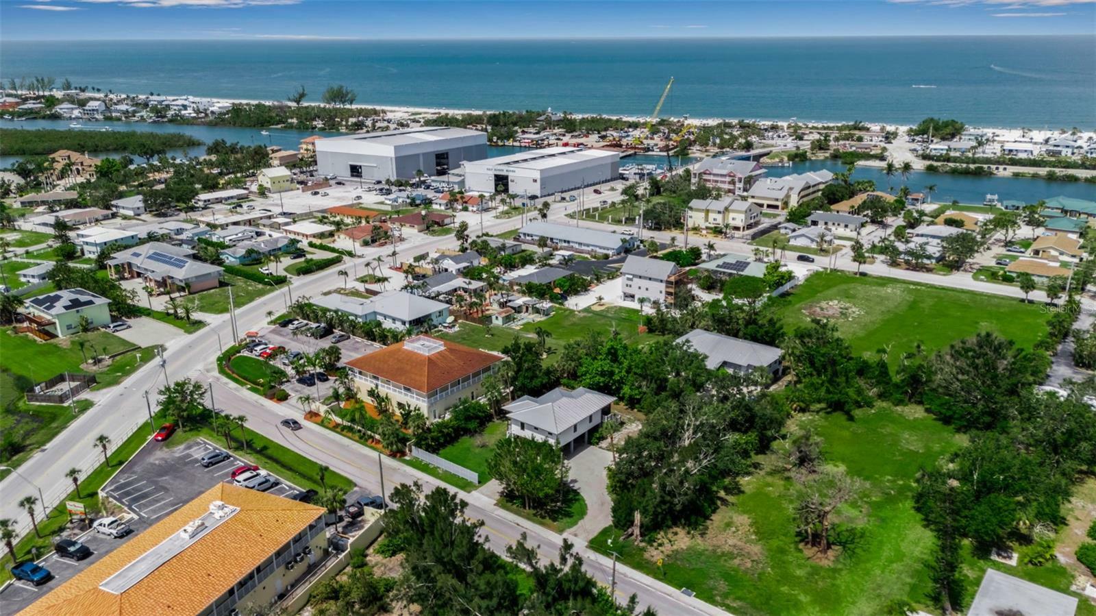 Property Photo: 105 Shore Road FL 34275