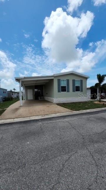 Property Photo: 1503 23rd Avenue W FL 34205