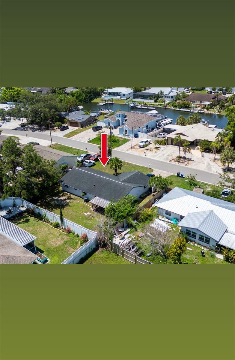 Property Photo: 621 Gran Kaymen Way FL 33572