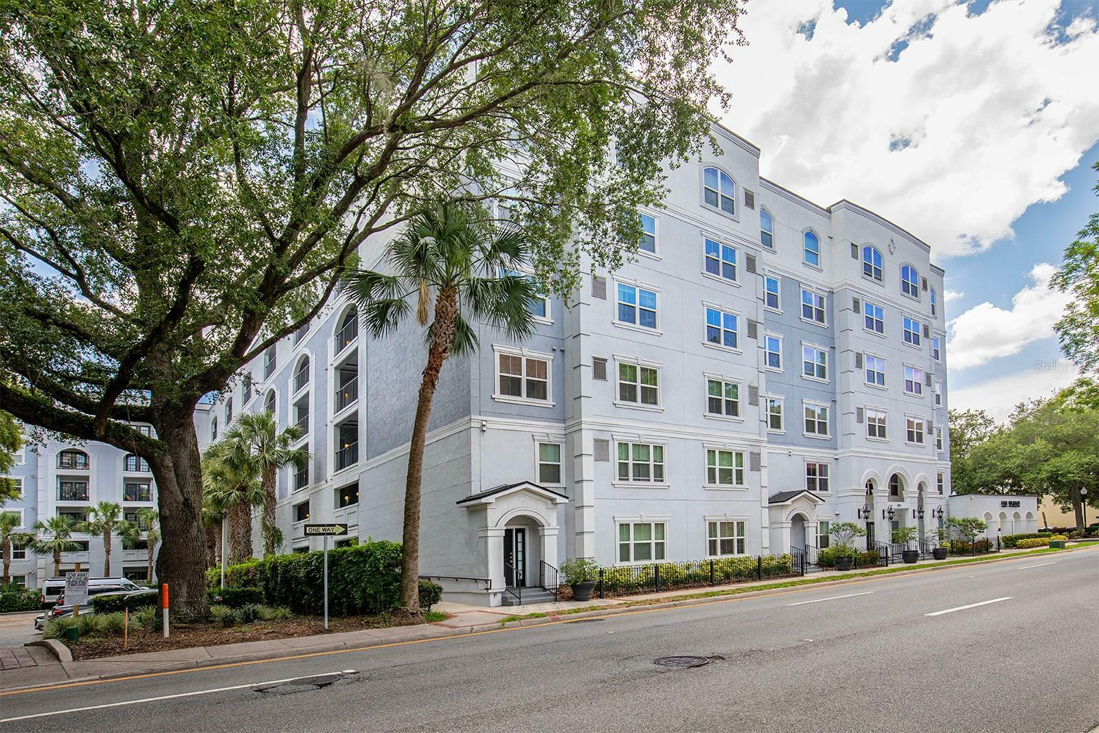Property Photo: 300 E South Street 6016 FL 32801