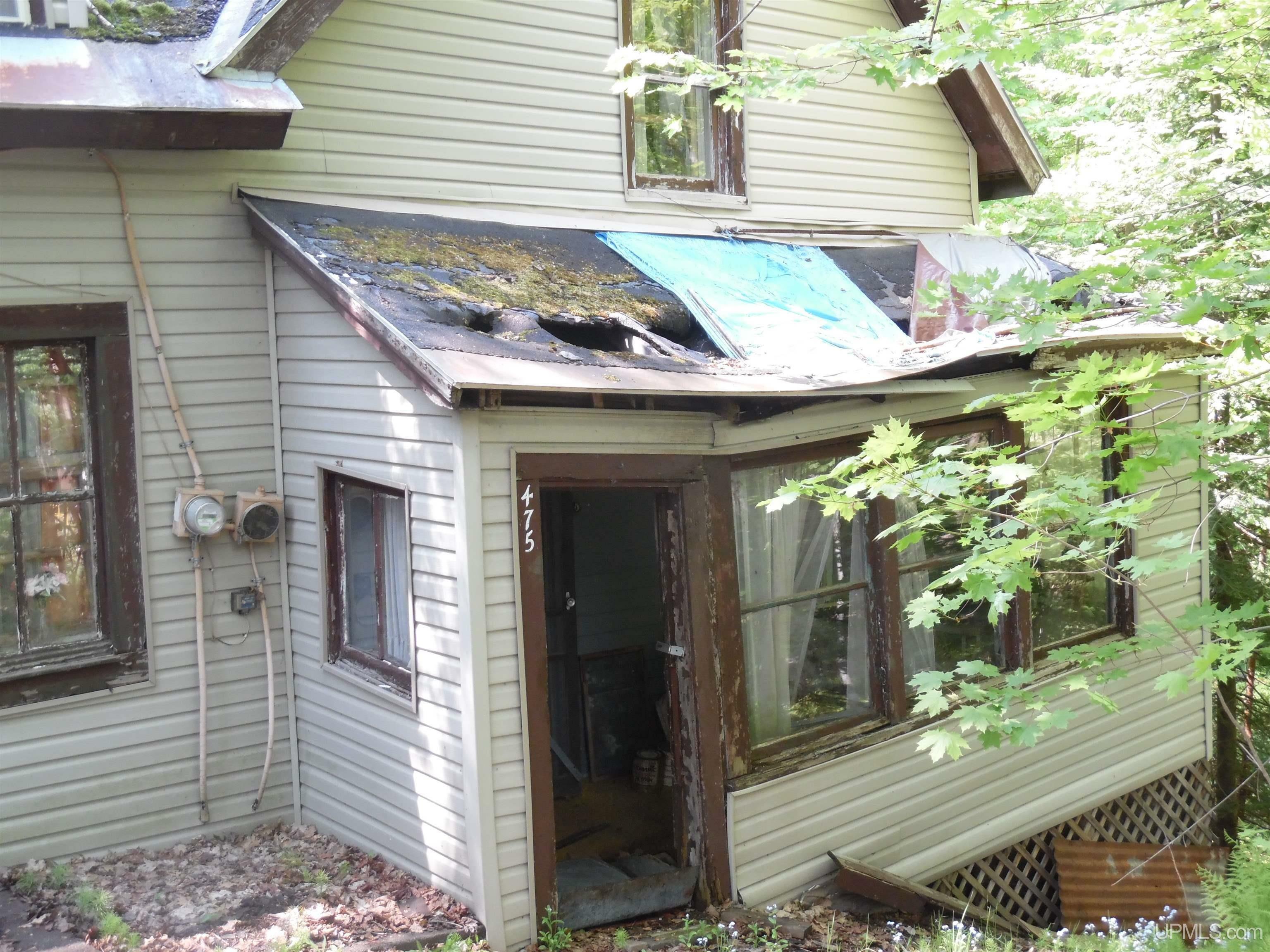 Property Photo: 475 Poplar Street MI 49945