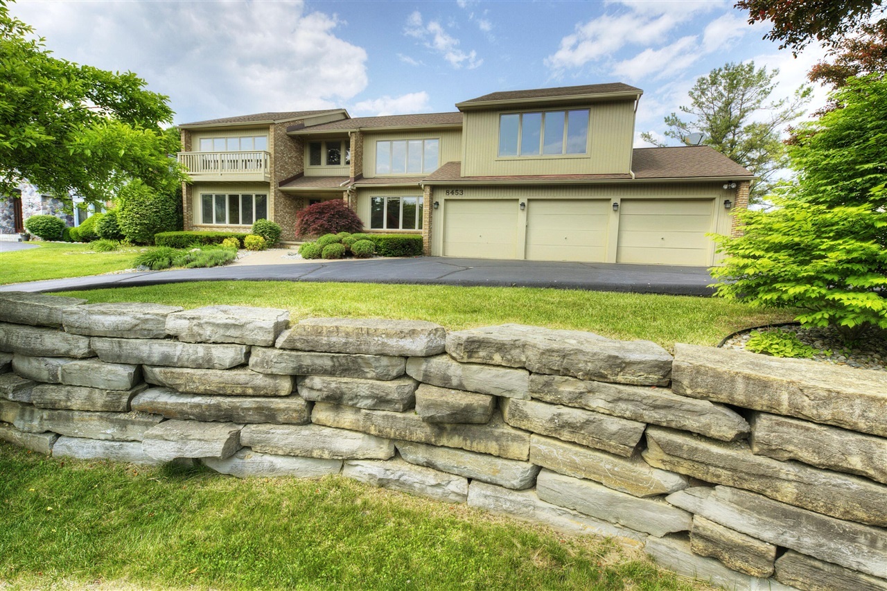 Property Photo: 8453 Harbortowne Drive MI 48348-2430