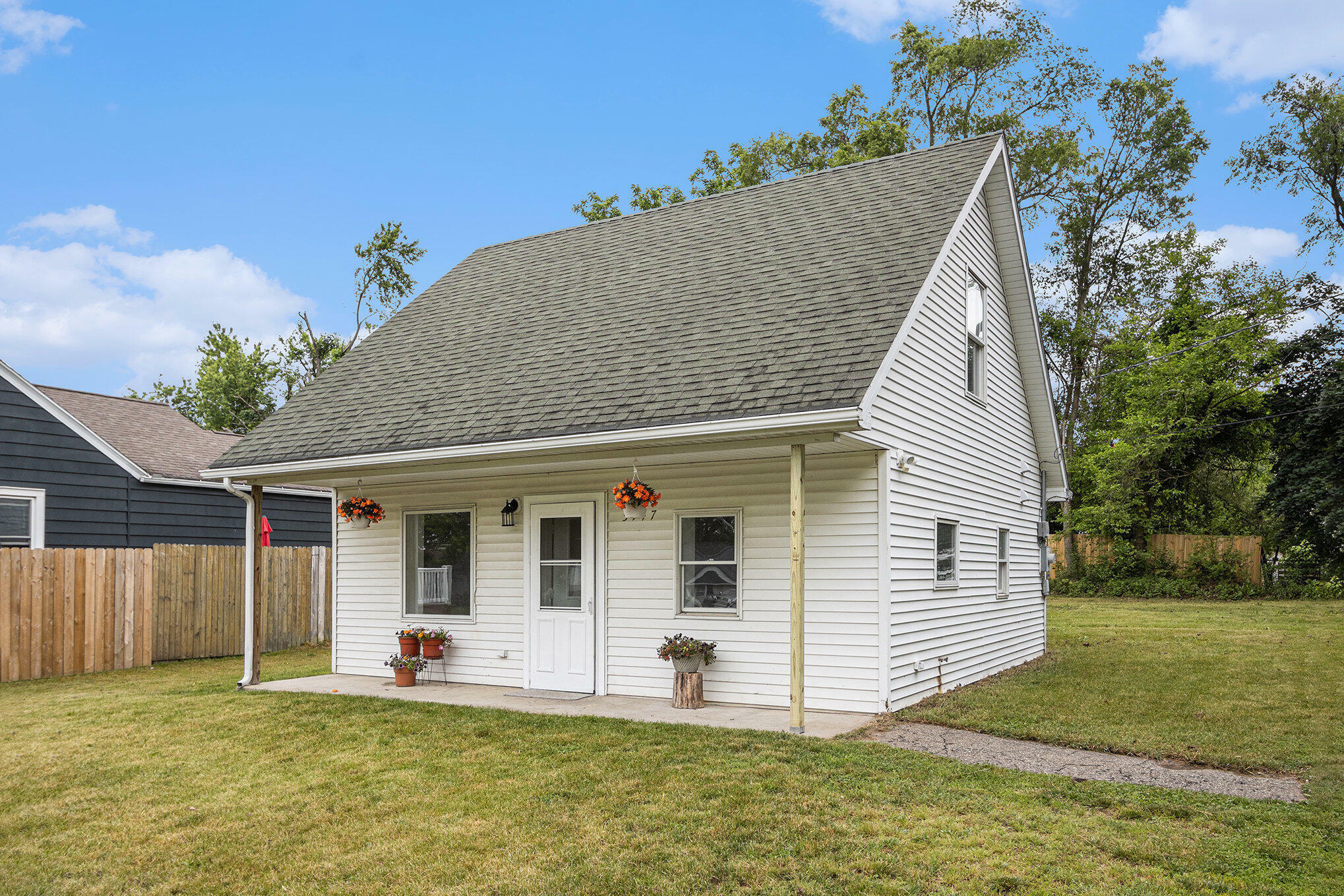 Property Photo: 5747 Utah Avenue MI 49024