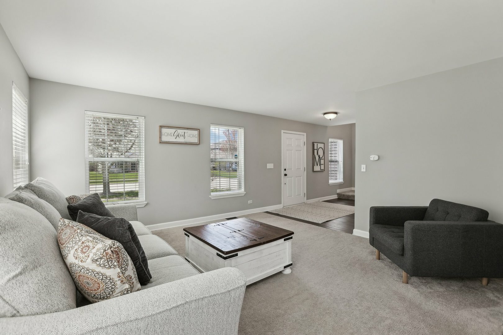 Property Photo: 11176 Fleetwood Street IL 60142
