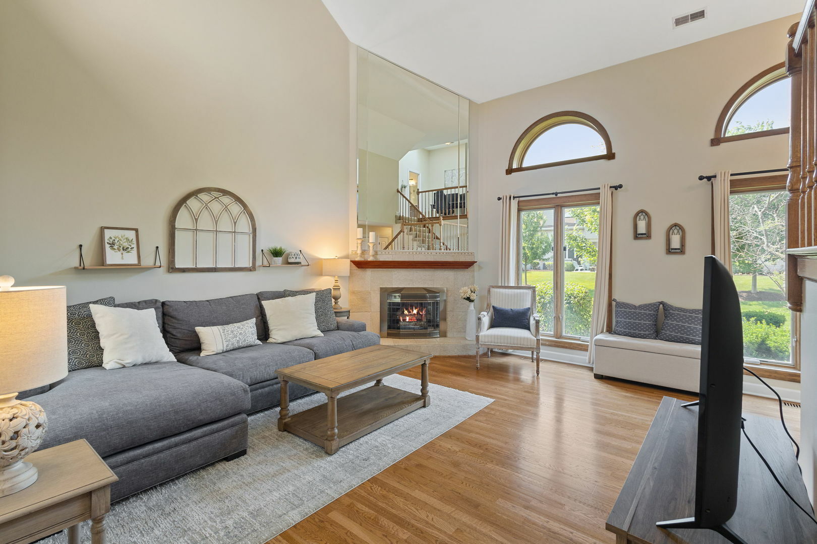 Property Photo:  