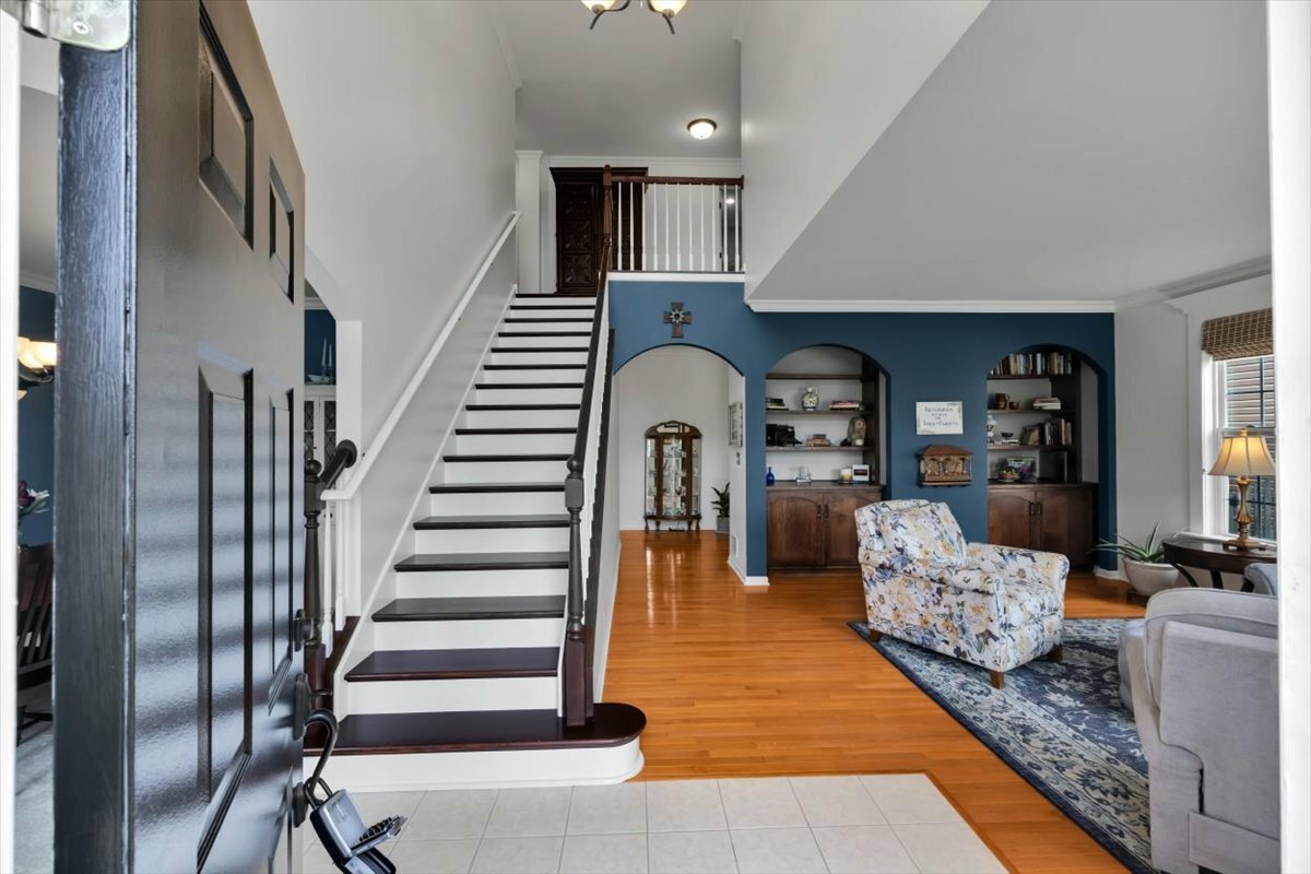 Property Photo: 245 Liszka Lane IL 60543