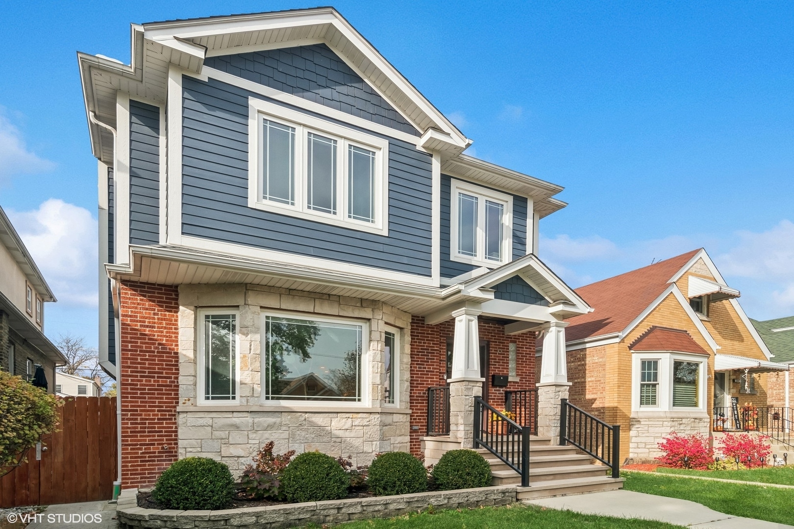 Property Photo: 4130 N Mango Avenue IL 60634