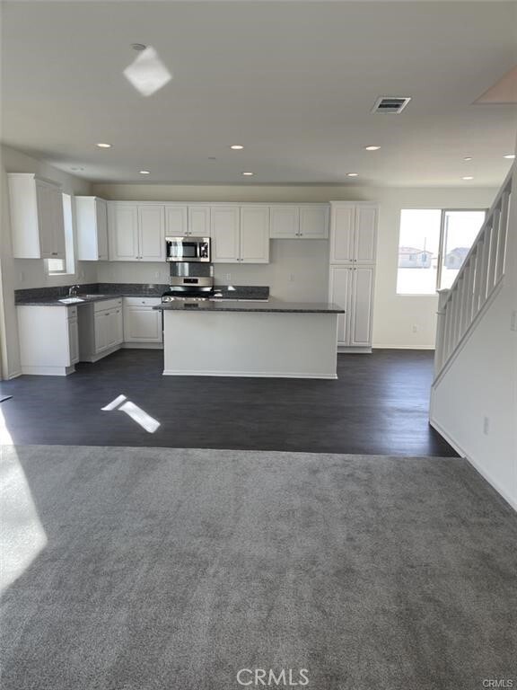 Property Photo: 743 S Pine CA 92376
