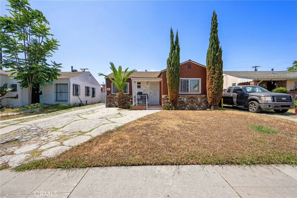 Property Photo: 1022 W 101st Street CA 90044