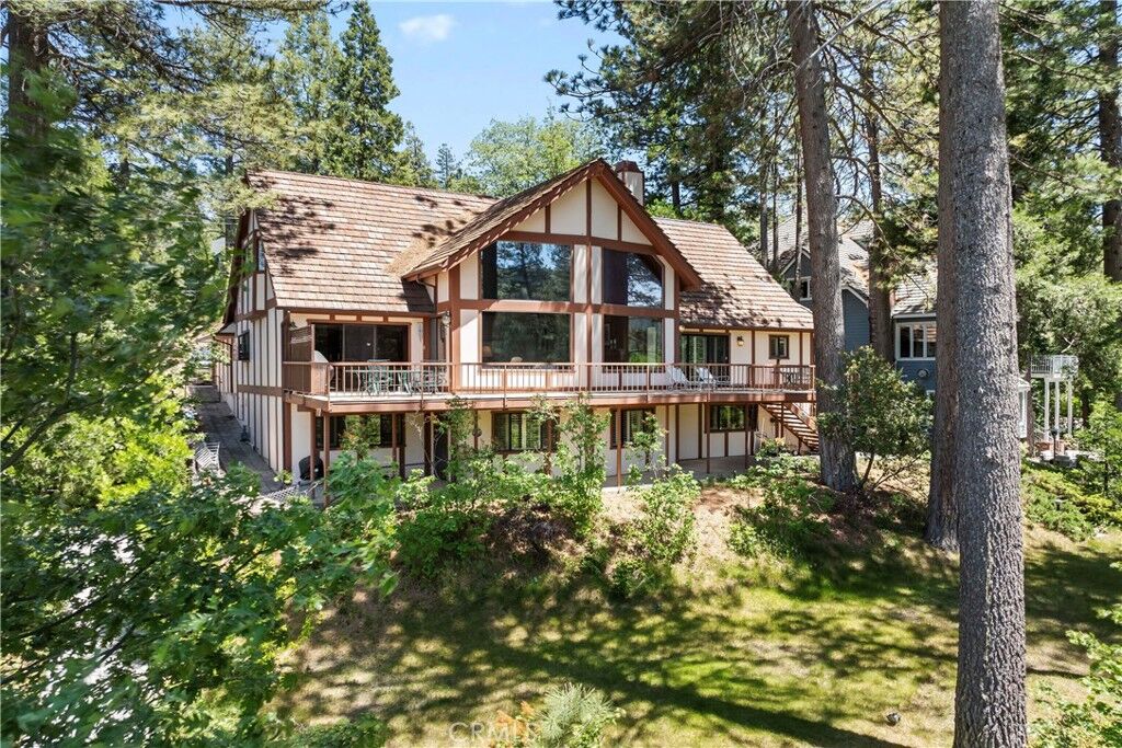Property Photo: 524 Golf Course Road CA 92352