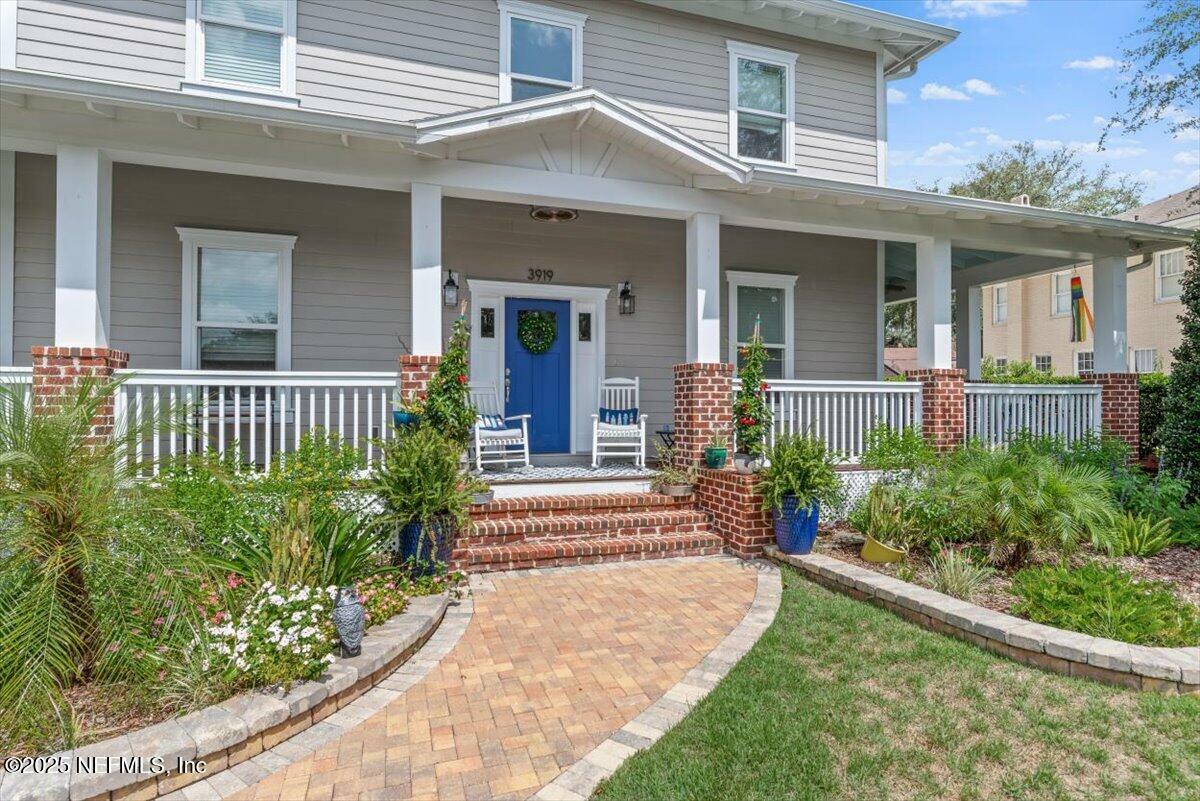 Property Photo: 3919 St Johns Avenue FL 32205