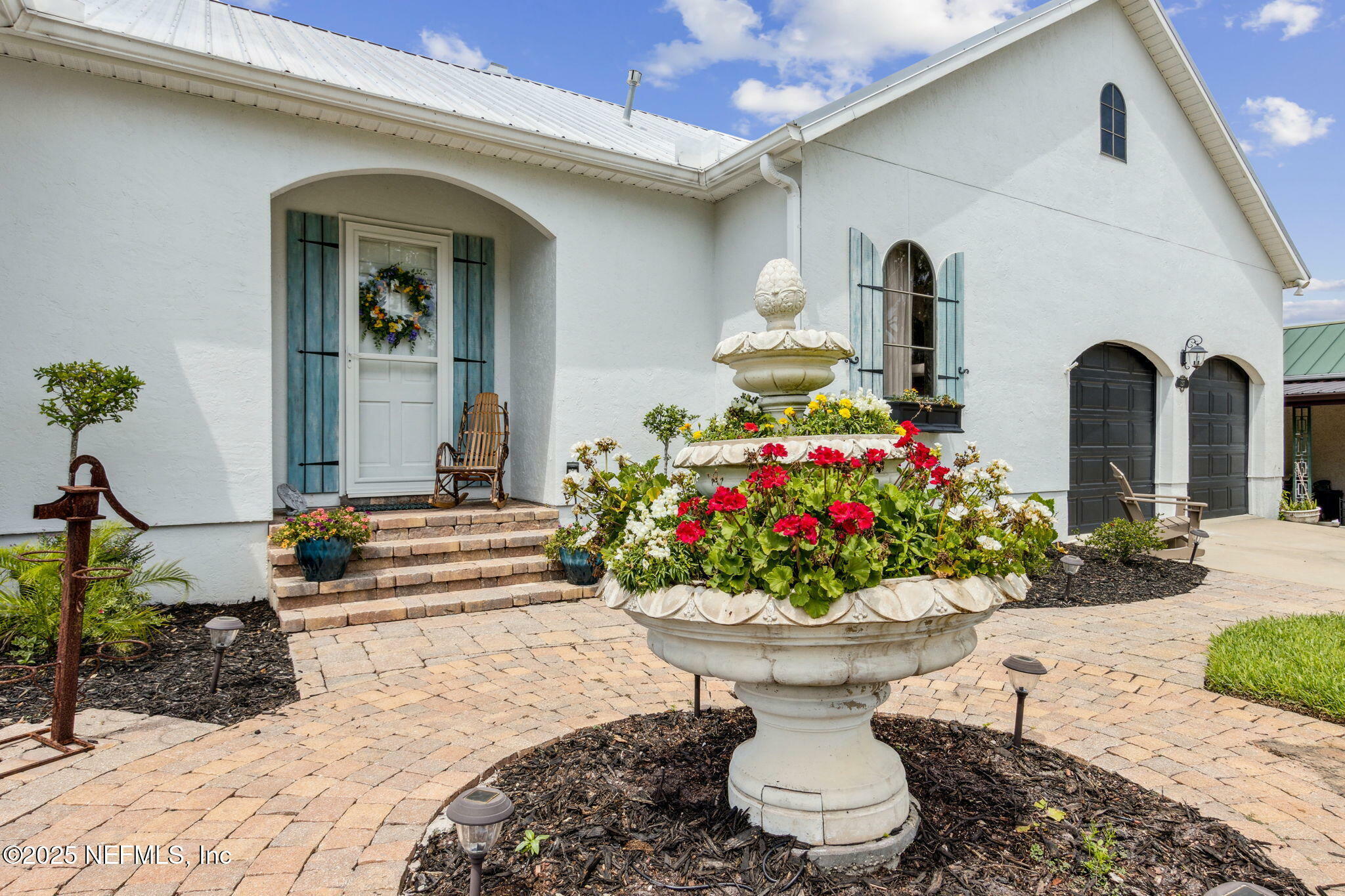 Property Photo: 127 River Road FL 32189