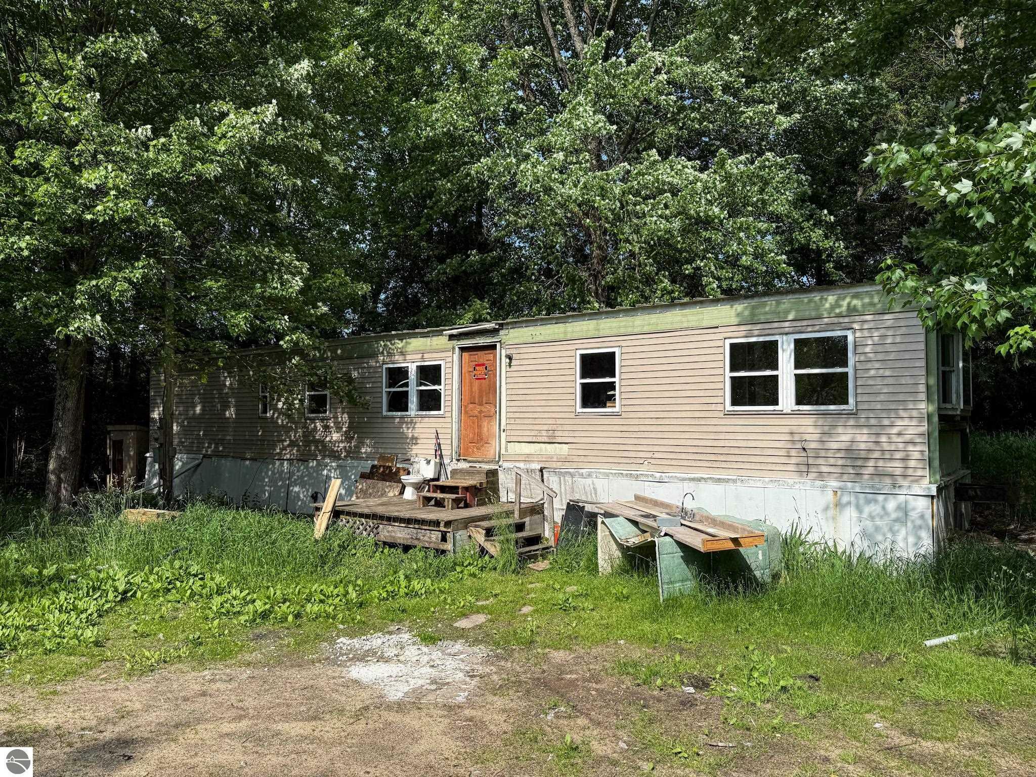 Property Photo: 7671 S 27 Road MI 49601-9373