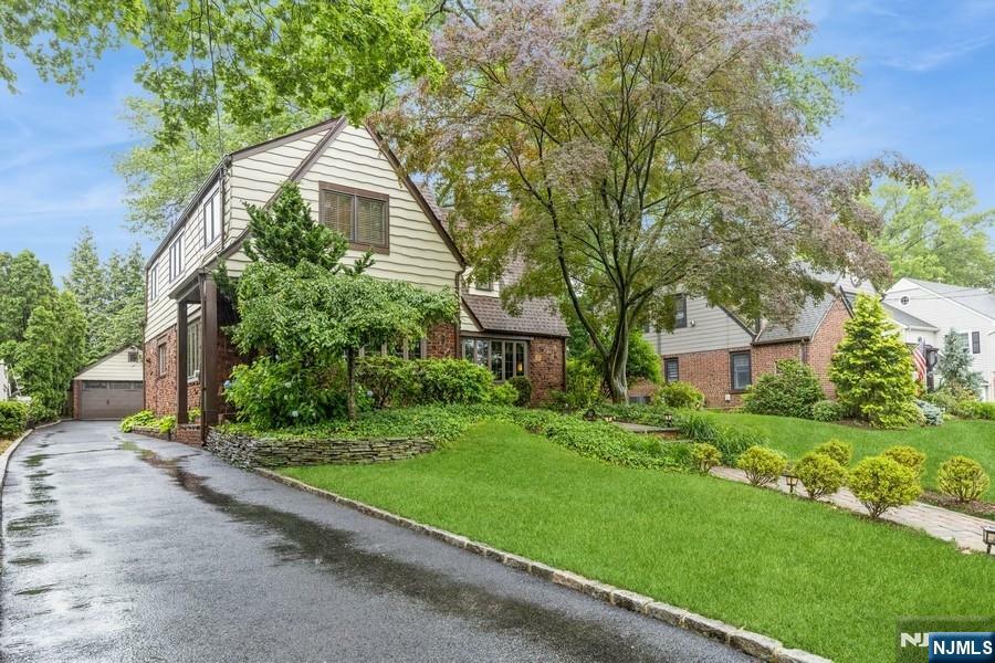 Property Photo: 261 Kenilworth Road NJ 07450