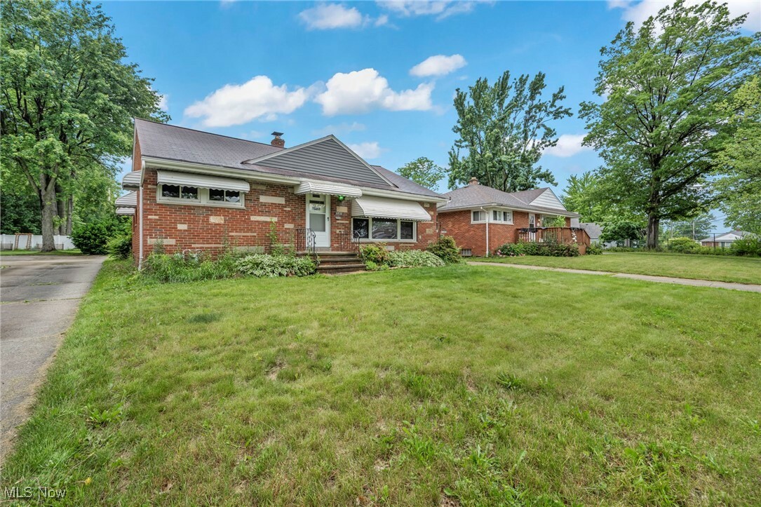 Property Photo: 30530 Grant Street OH 44092