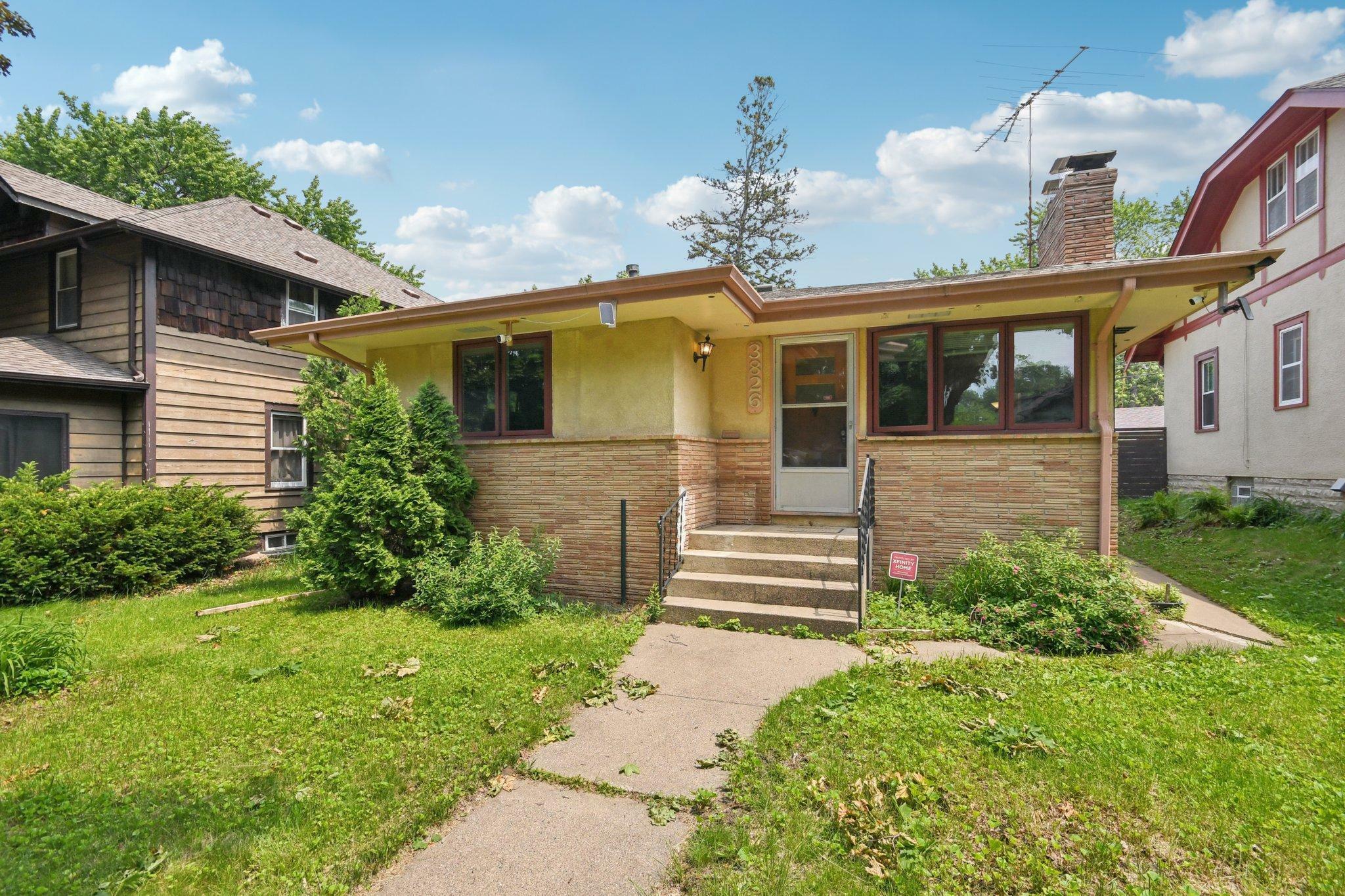 Property Photo: 3826 Sheridan Avenue N MN 55412