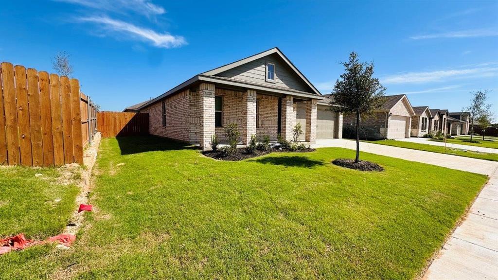 Property Photo:  1624 Strath Street  TX 76033 