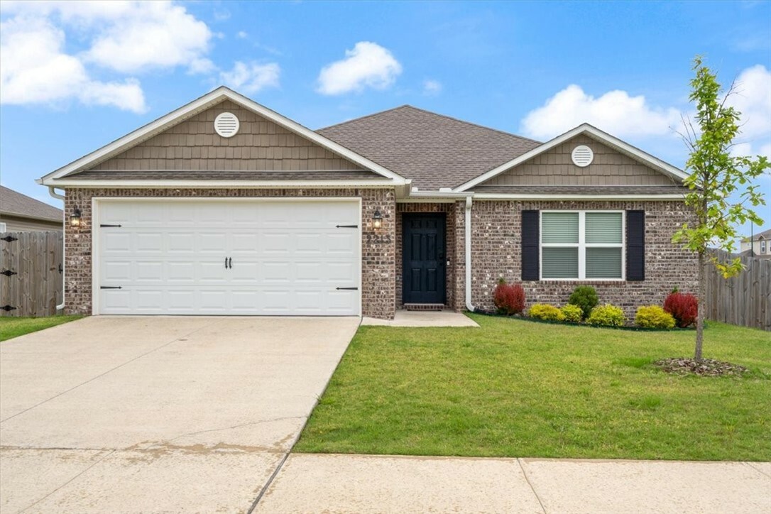 2213 E Fennec Street  Siloam Springs AR 72761 photo