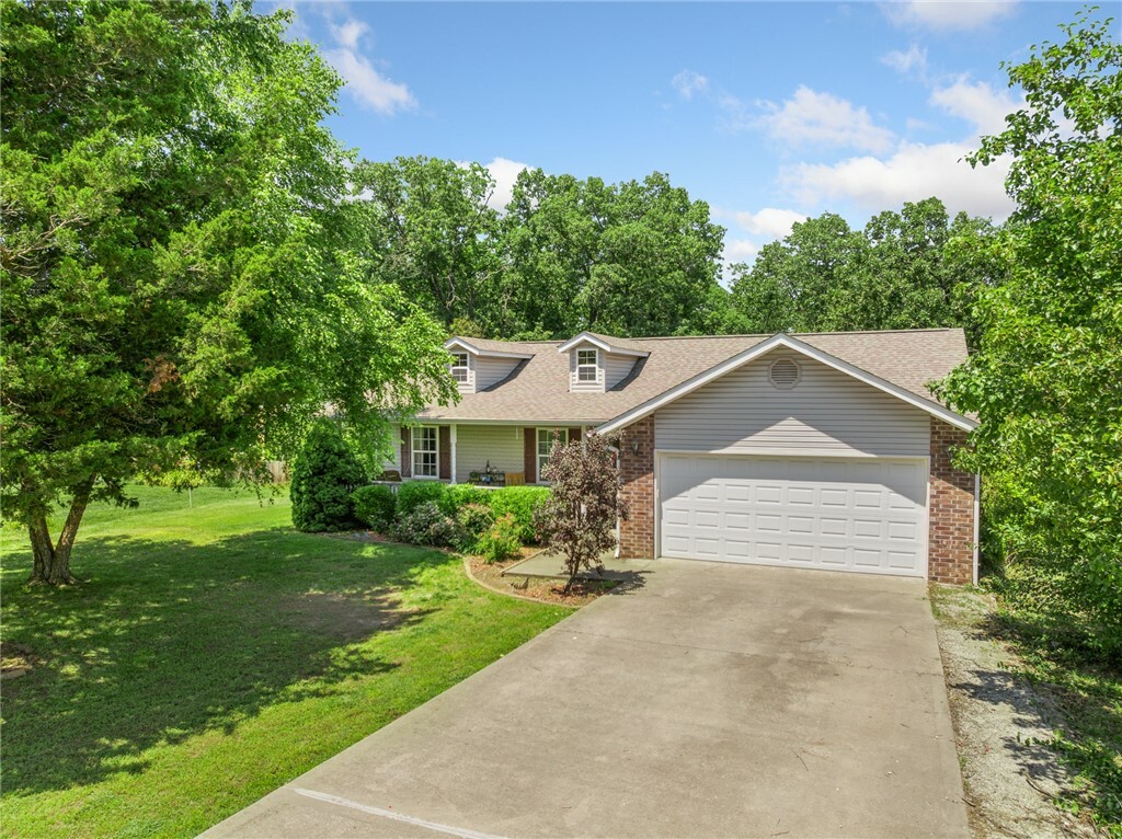 Property Photo: 9336 Stonegate Drive AR 72662