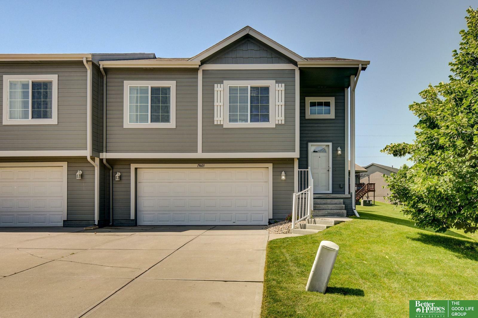 19603 Weir Street  Omaha NE 68135-9999 photo