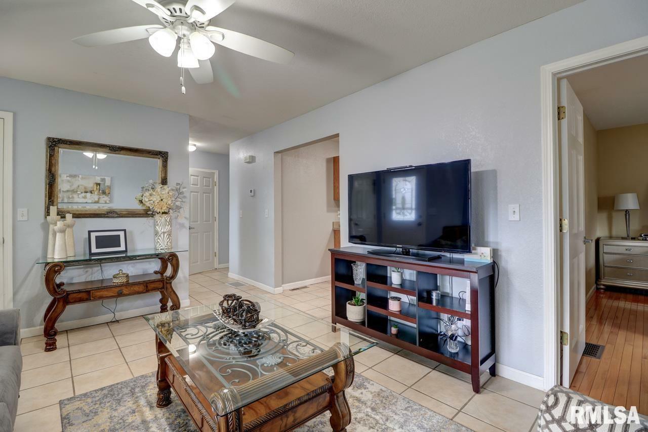 Property Photo: 2410 Barker Street IA 52732