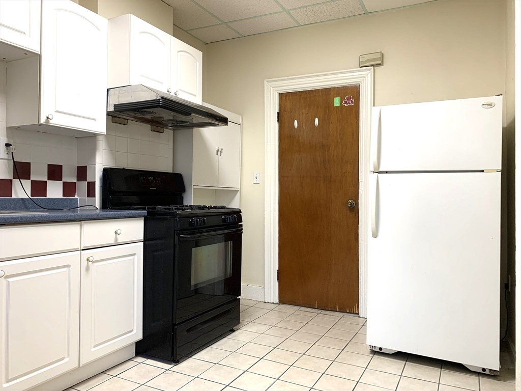 Property Photo: 12 Evergreen Sq 1 MA 02143