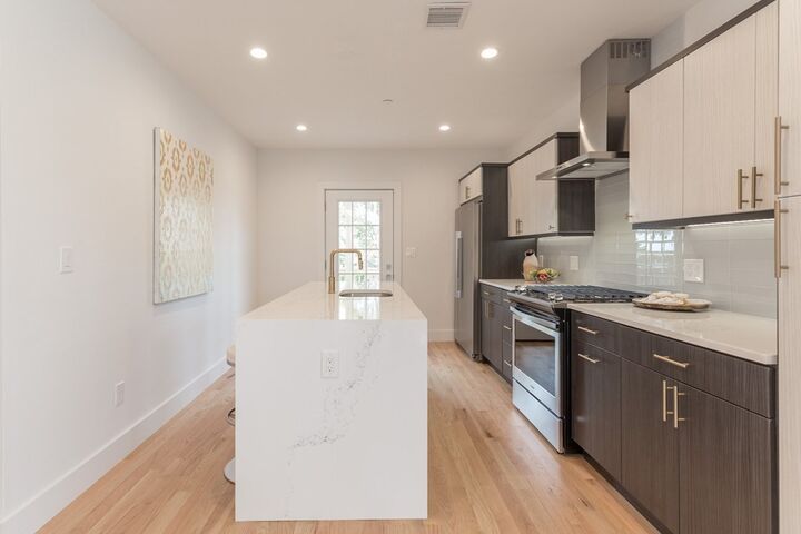Property Photo:  112 King 1  MA 02122 