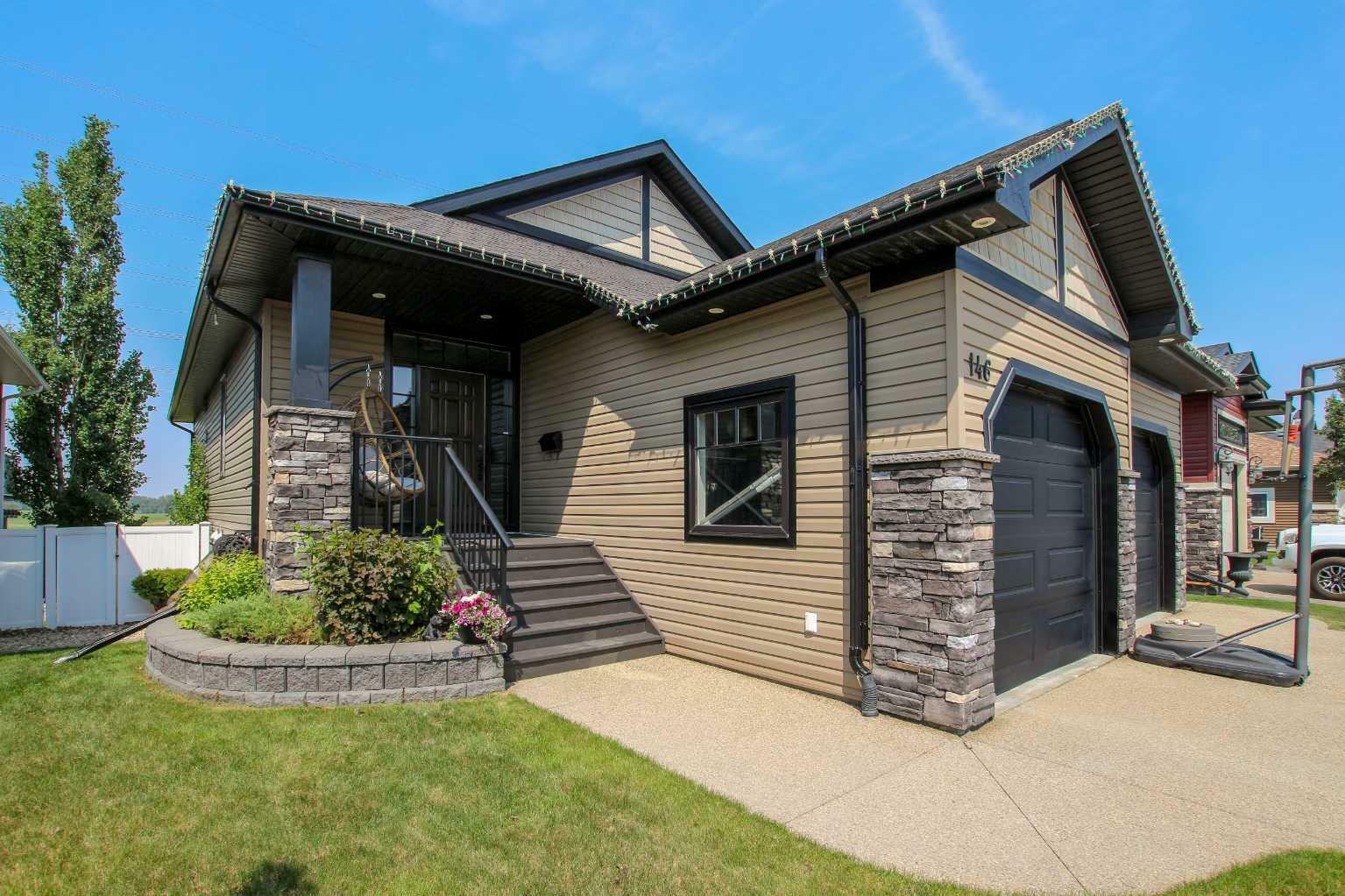 Property Photo: 146 Sutherland Close AB T4R 0L5