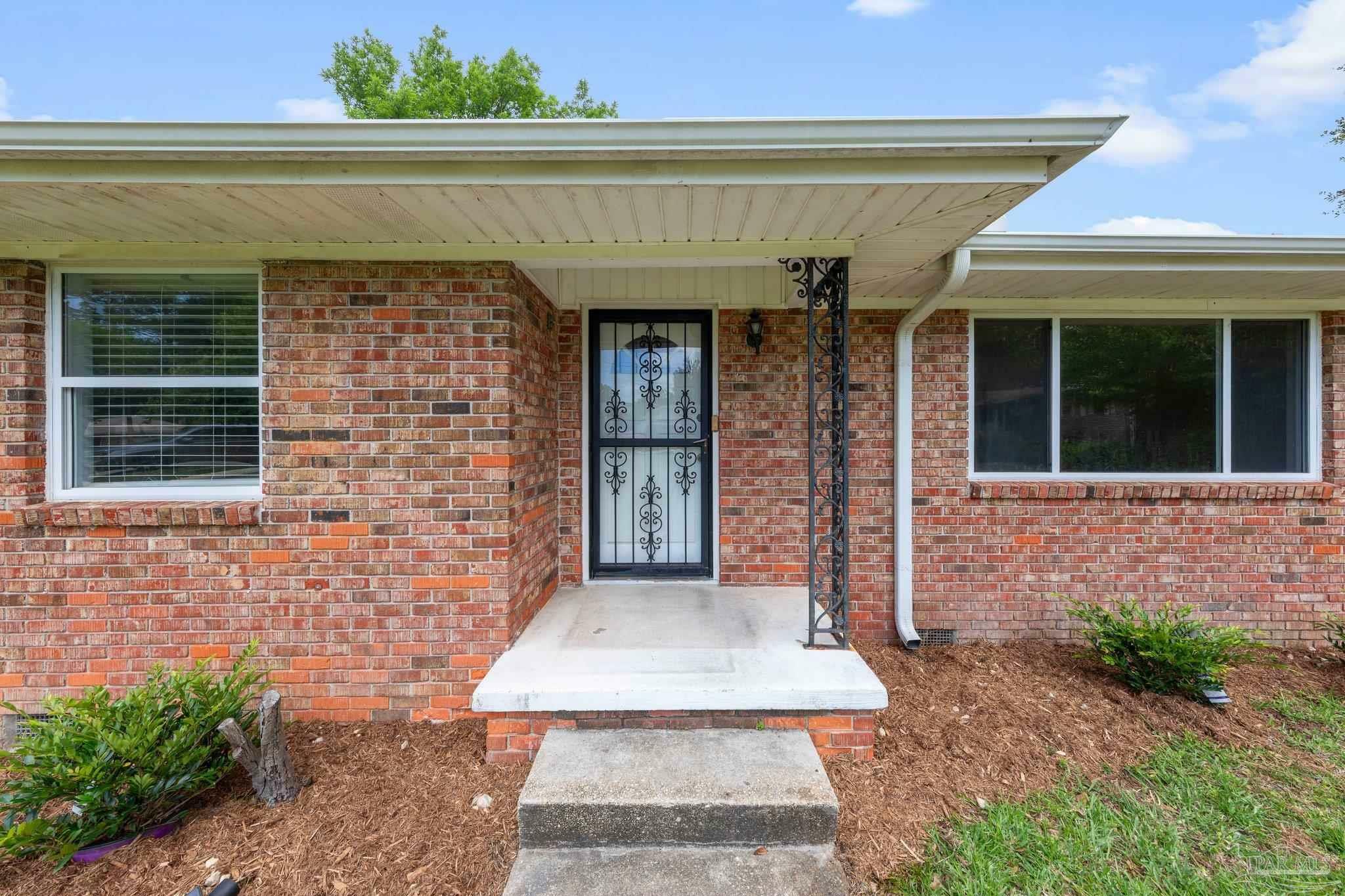 Property Photo:  6051 Biscayne Ct  FL 32504 