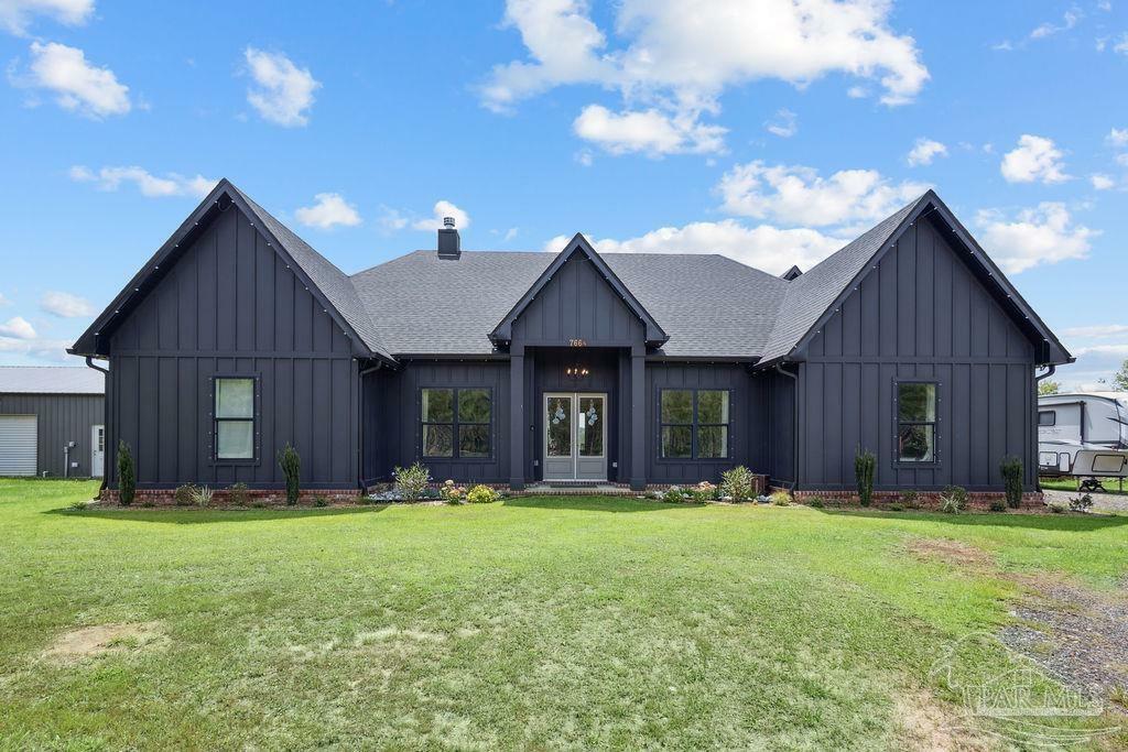 Property Photo: 7664 Buffalo Ridge Rd FL 32571
