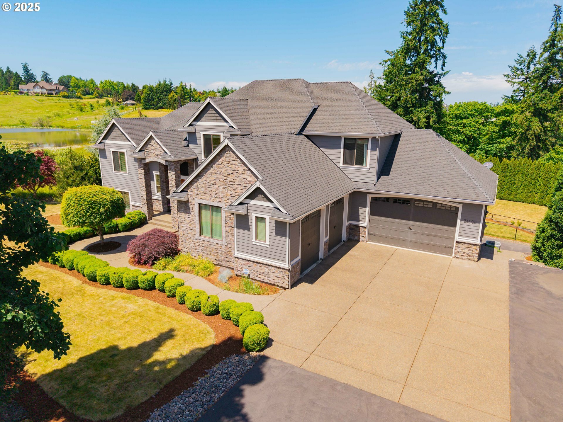 Property Photo: 21106 NW 3rd Ct WA 98642