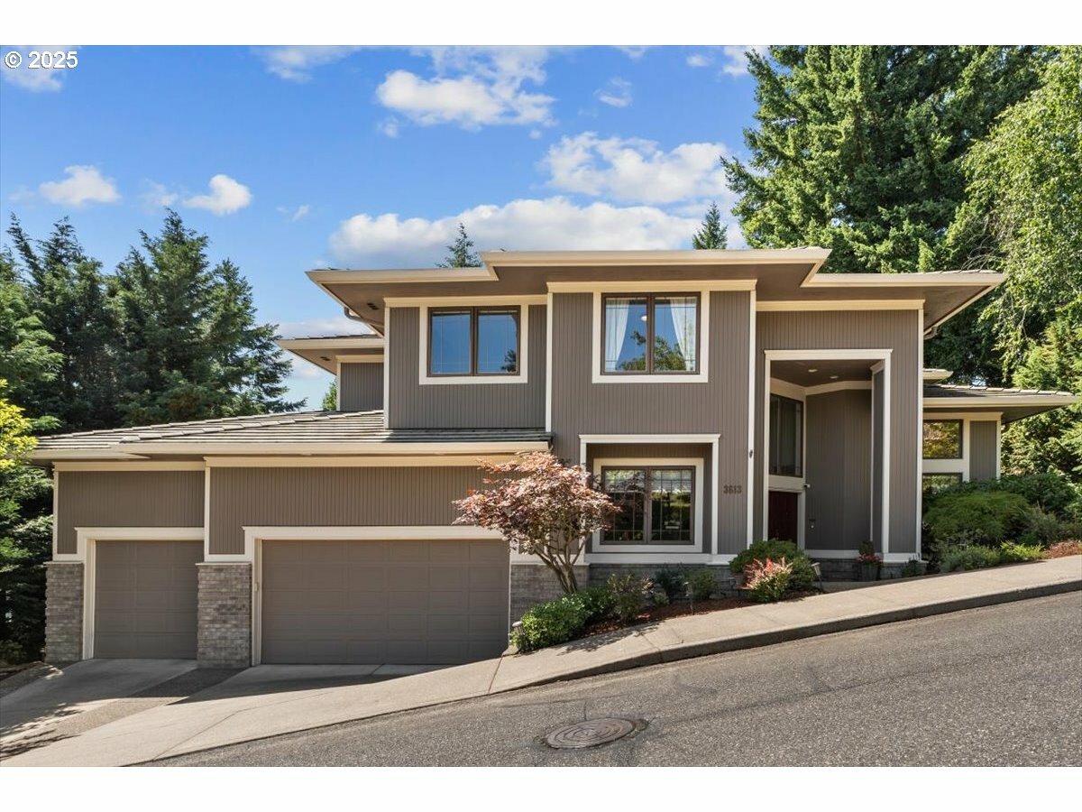 3613 NW Chapin Dr  Portland OR 97229 photo